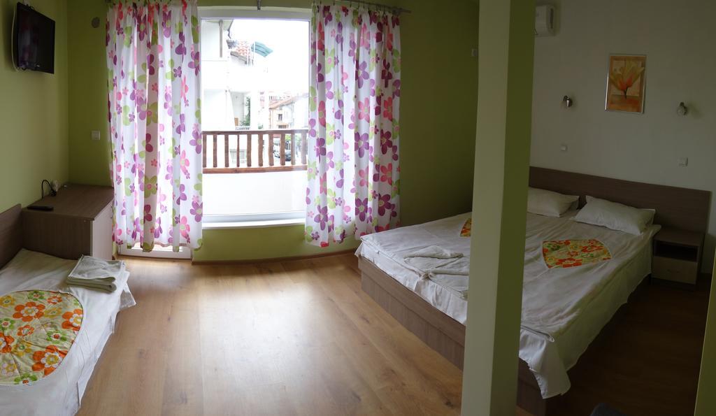 Guest House Rosa Naousa Oda fotoğraf